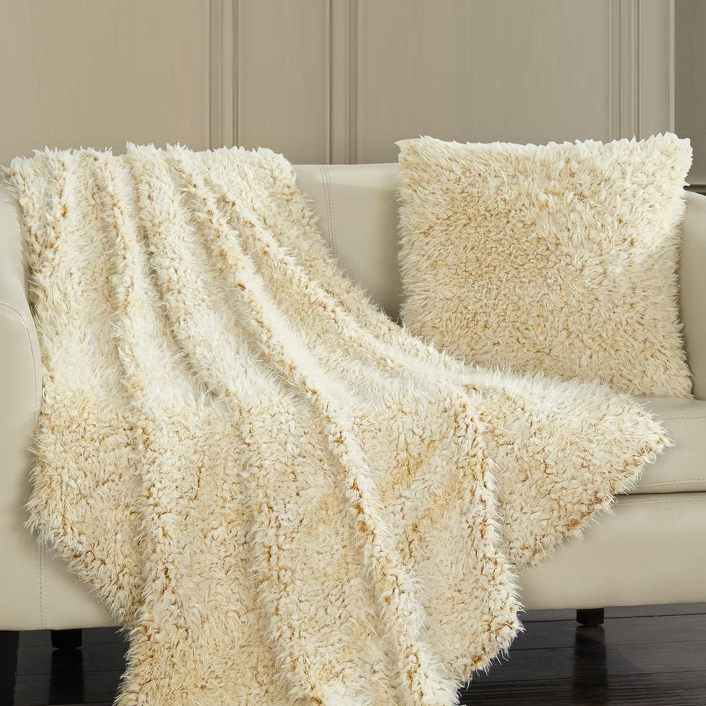 Plush Throw Blanket and Pillow Set / Gold