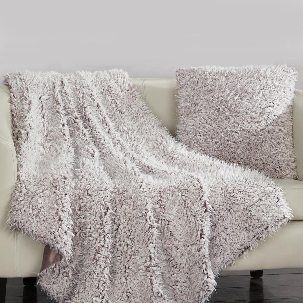 Plush Throw Blanket and Pillow Set / Mauve