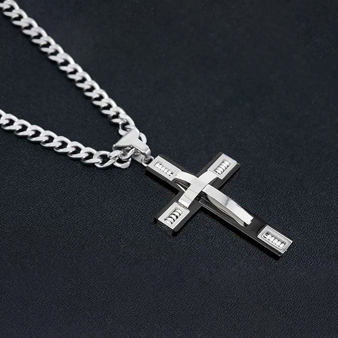 Men&#39;s Cross Necklaces in Stainless Steel / Black/Silver