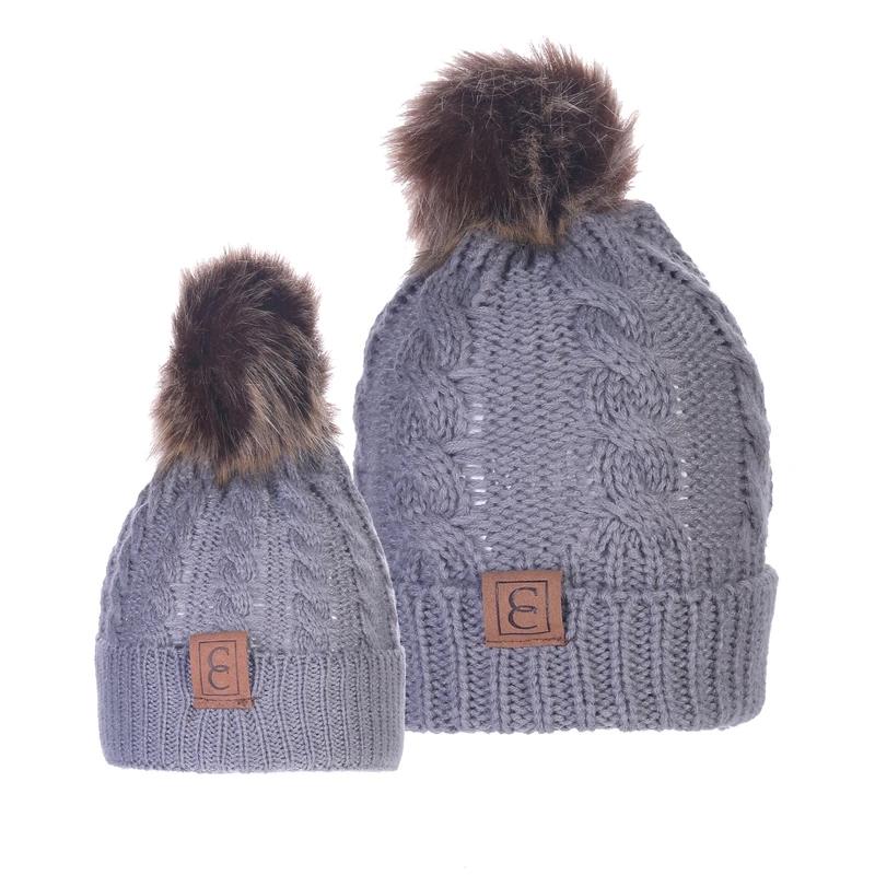 Women&#39;s Chic Mom and Me Pom Beanie Hat / Gray