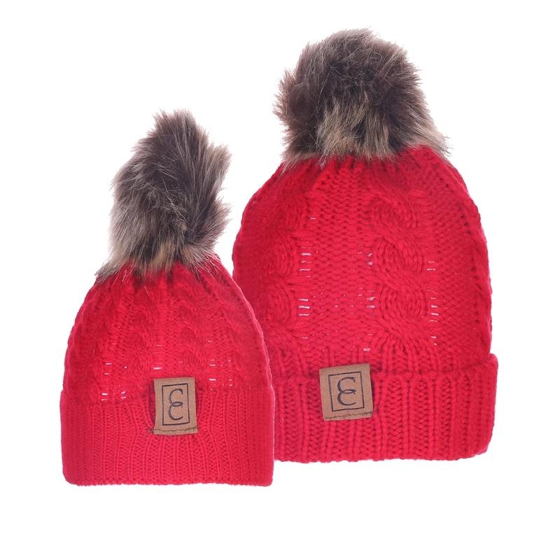 Women&#39;s Chic Mom and Me Pom Beanie Hat / Red