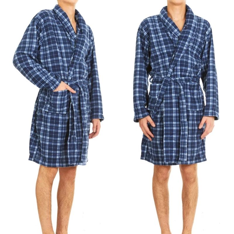 Women&#39;s Unisex Fleece Robe with Pockets - Assorted Colors / Blue