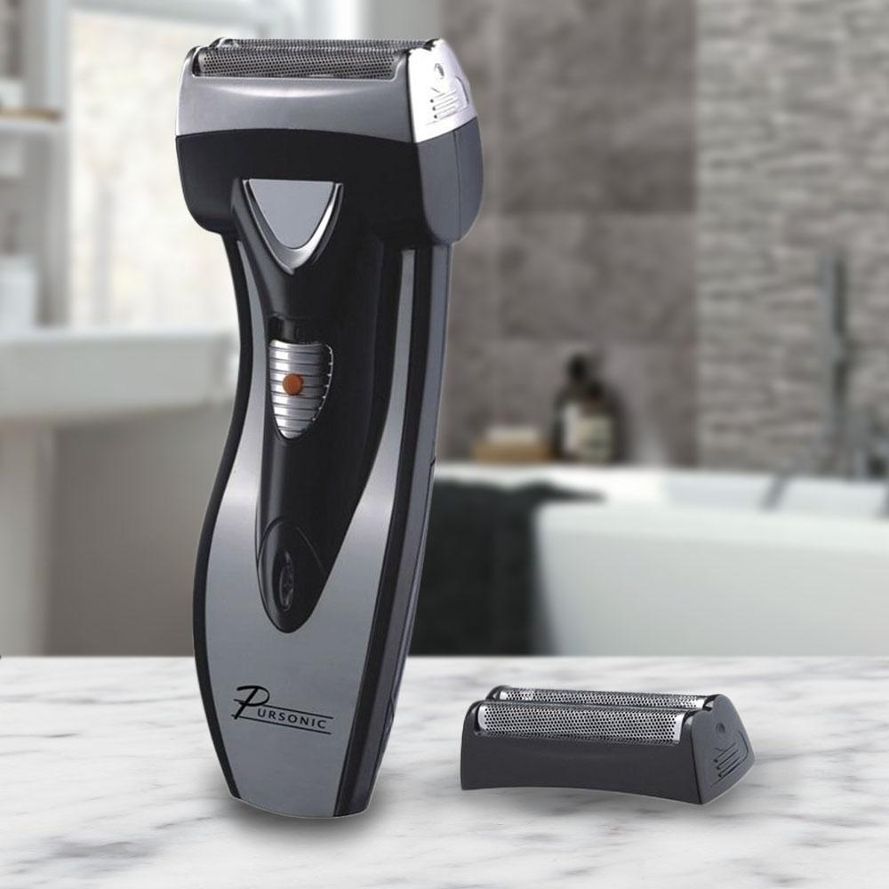 BSF200 Battery Operated Shaver With Pop Up Trimmer - Includes Extra Foil