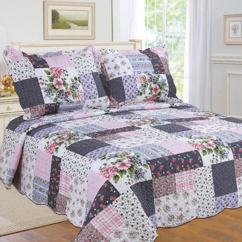 Tradition Premium Printed Reversible Quilt Sets / Pink / Twin