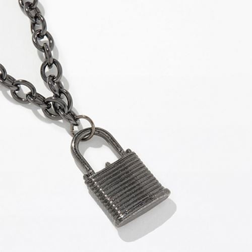 Rough &amp; Edged Padlock Chain Necklace / Black